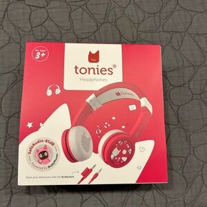 NIB Pink Tonies Foldable Over the Ear Headphones with Buddyjack